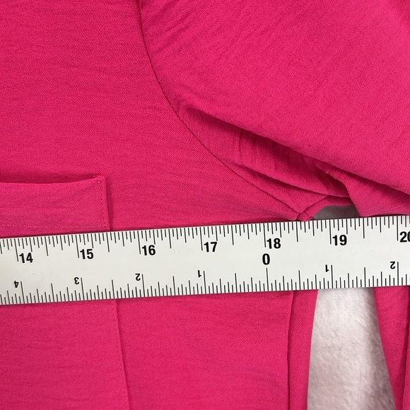 Ellen Tracy Women’s Blouse Top Sz S Pink Textured Polyester L/S Roll-Tabs EUC - Picture 8 of 9